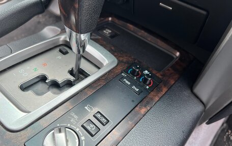 Toyota Land Cruiser 200, 2012 год, 3 970 000 рублей, 17 фотография