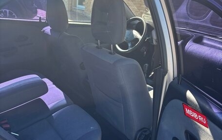 Mitsubishi Carisma I, 2003 год, 250 000 рублей, 9 фотография