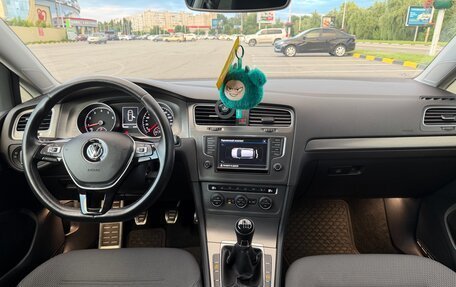 Volkswagen Golf VII, 2013 год, 950 000 рублей, 21 фотография