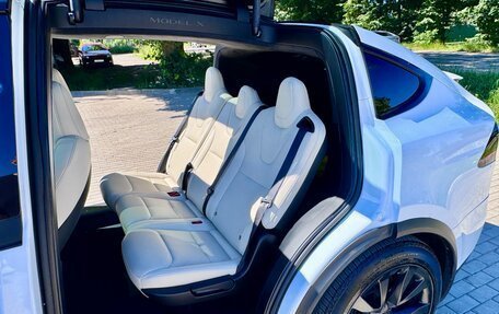 Tesla Model X I, 2022 год, 3 800 000 рублей, 13 фотография