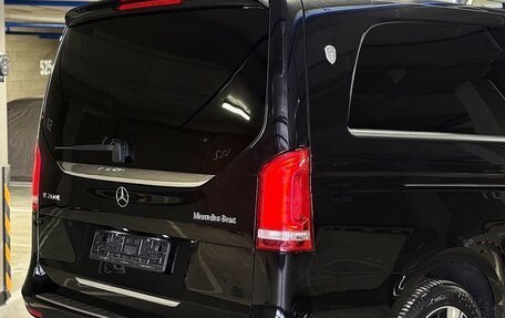 Mercedes-Benz V-Класс, 2024 год, 6 310 000 рублей, 3 фотография