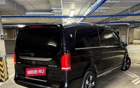 Mercedes-Benz V-Класс, 2024 год, 6 310 000 рублей, 2 фотография
