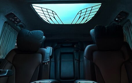 Mercedes-Benz V-Класс, 2024 год, 6 310 000 рублей, 12 фотография