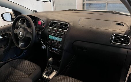 Volkswagen Polo VI (EU Market), 2011 год, 560 000 рублей, 12 фотография