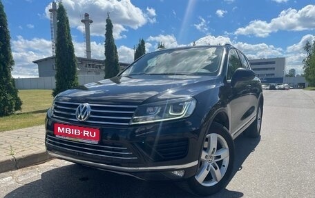Volkswagen Touareg III, 2016 год, 3 333 000 рублей, 1 фотография
