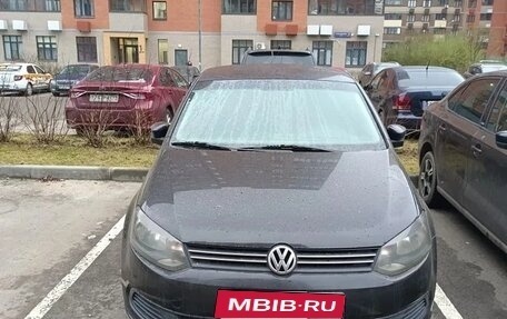 Volkswagen Polo VI (EU Market), 2013 год, 400 000 рублей, 1 фотография