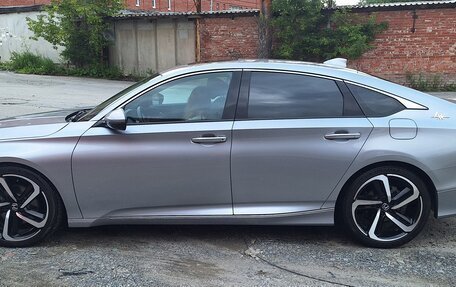 Honda Accord IX рестайлинг, 2018 год, 3 150 000 рублей, 17 фотография