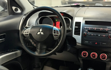 Mitsubishi Outlander III рестайлинг 3, 2007 год, 1 175 000 рублей, 10 фотография