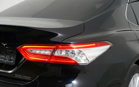 Toyota Camry, 2018 год, 2 999 000 рублей, 10 фотография