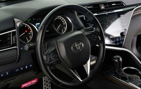 Toyota Camry, 2018 год, 2 999 000 рублей, 33 фотография