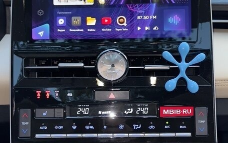 Toyota Avalon, 2022 год, 4 900 000 рублей, 20 фотография