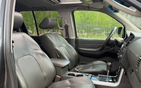 Nissan Pathfinder, 2012 год, 720 000 рублей, 24 фотография