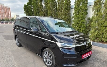 Volkswagen Multivan, 2022 год, 7 900 000 рублей, 3 фотография