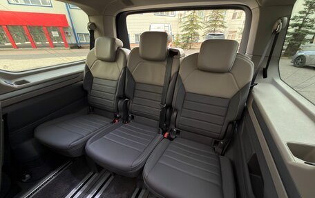 Volkswagen Multivan, 2022 год, 7 900 000 рублей, 26 фотография