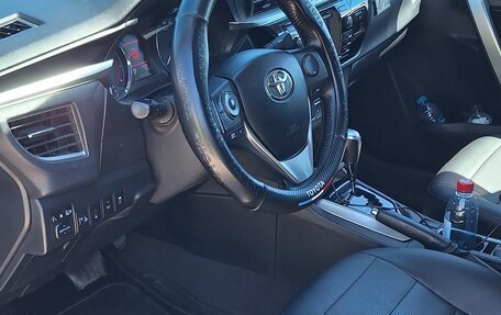 Toyota Corolla, 2013 год, 1 450 000 рублей, 5 фотография