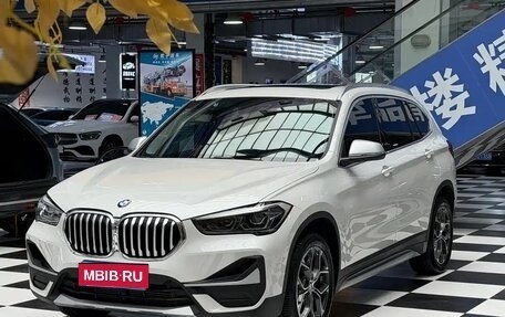 BMW X1, 2023 год, 2 700 000 рублей, 1 фотография