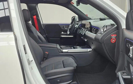 Mercedes-Benz GLB AMG, 2025 год, 5 900 000 рублей, 11 фотография