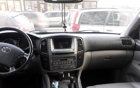 Toyota Land Cruiser 100 рестайлинг 2, 2005 год, 1 200 000 рублей, 5 фотография