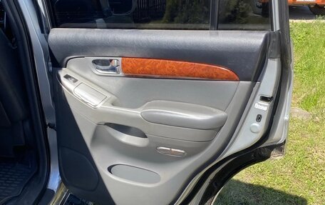 Toyota Land Cruiser Prado 120 рестайлинг, 2006 год, 1 700 000 рублей, 12 фотография