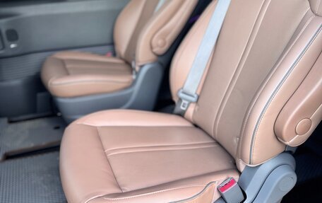 Hyundai Staria, 2021 год, 4 900 000 рублей, 10 фотография