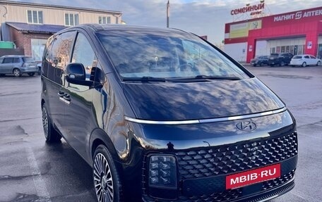Hyundai Staria, 2021 год, 4 900 000 рублей, 2 фотография