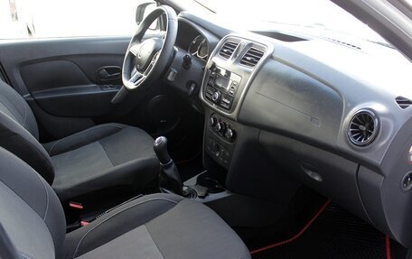 Renault Logan II, 2019 год, 1 019 000 рублей, 11 фотография