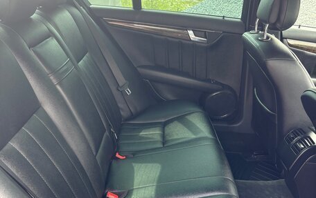 Mercedes-Benz C-Класс, 2009 год, 1 100 000 рублей, 4 фотография