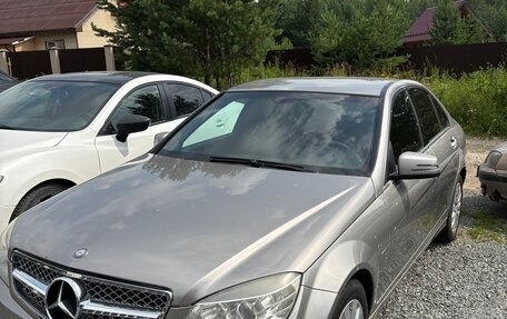 Mercedes-Benz C-Класс, 2009 год, 1 100 000 рублей, 5 фотография