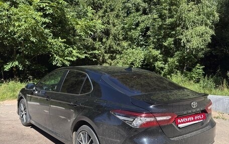 Toyota Camry, 2022 год, 2 800 000 рублей, 4 фотография