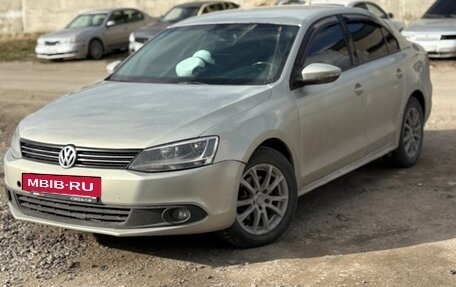 Volkswagen Jetta VI, 2011 год, 610 000 рублей, 5 фотография