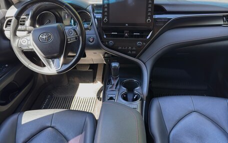 Toyota Camry, 2022 год, 2 800 000 рублей, 11 фотография