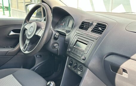 Volkswagen Polo VI (EU Market), 2015 год, 725 000 рублей, 11 фотография