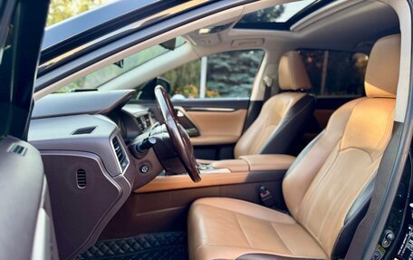 Lexus RX IV рестайлинг, 2017 год, 4 700 000 рублей, 3 фотография