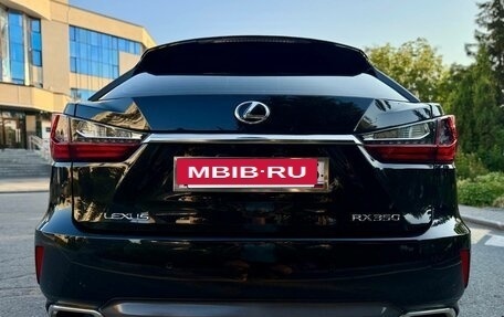 Lexus RX IV рестайлинг, 2017 год, 4 700 000 рублей, 27 фотография