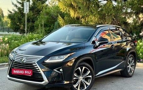 Lexus RX IV рестайлинг, 2017 год, 4 700 000 рублей, 36 фотография