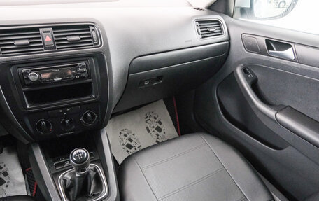 Volkswagen Jetta VI, 2013 год, 979 000 рублей, 12 фотография