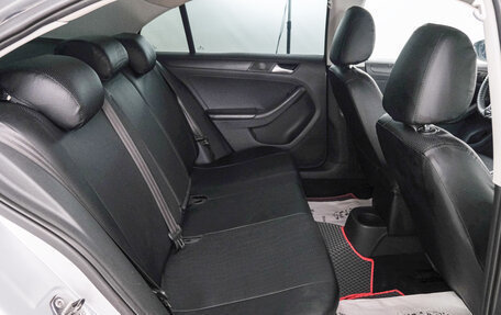 Volkswagen Jetta VI, 2013 год, 979 000 рублей, 21 фотография