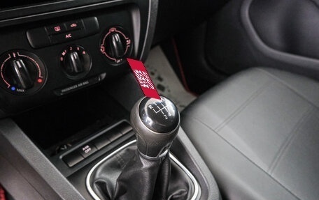Volkswagen Jetta VI, 2013 год, 979 000 рублей, 17 фотография