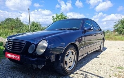 Mercedes-Benz E-Класс, 2000 год, 800 000 рублей, 1 фотография