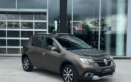 Renault Sandero II рестайлинг, 2019 год, 1 320 000 рублей, 2 фотография