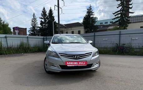 Hyundai Solaris II рестайлинг, 2014 год, 799 999 рублей, 4 фотография