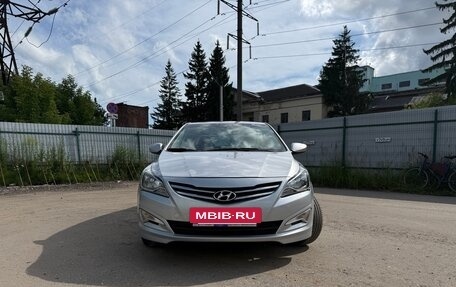 Hyundai Solaris II рестайлинг, 2014 год, 799 999 рублей, 3 фотография