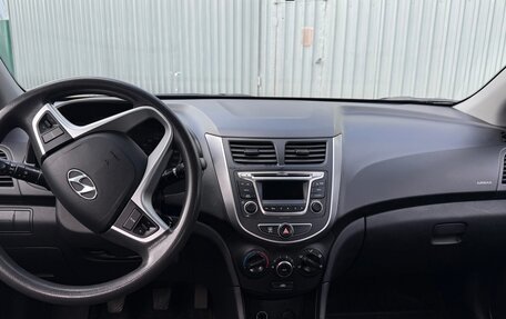 Hyundai Solaris II рестайлинг, 2014 год, 799 999 рублей, 13 фотография