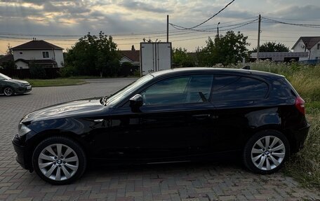 BMW 1 серия, 2010 год, 780 000 рублей, 2 фотография