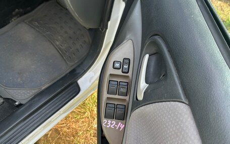 Toyota Vitz, 2003 год, 380 000 рублей, 7 фотография