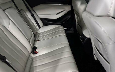 Mazda 6, 2018 год, 2 390 000 рублей, 11 фотография