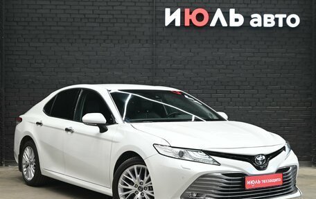 Toyota Camry, 2019 год, 3 290 000 рублей, 3 фотография