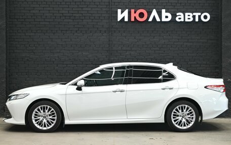 Toyota Camry, 2019 год, 3 290 000 рублей, 7 фотография