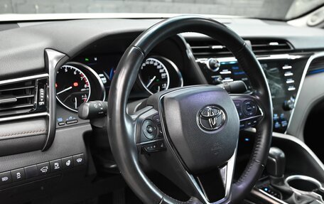 Toyota Camry, 2019 год, 3 290 000 рублей, 11 фотография