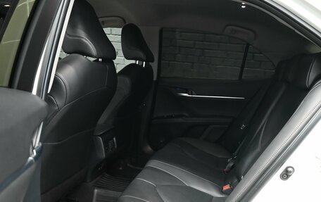Toyota Camry, 2019 год, 3 290 000 рублей, 15 фотография